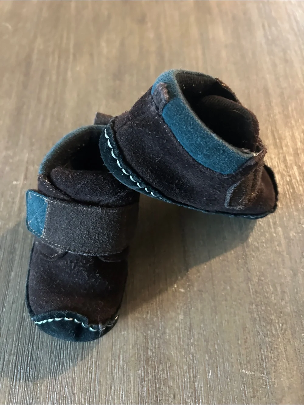 Kids Brown Suede Hook-and-Loop Shoes, Sz. 18/24 Months, or 4.
